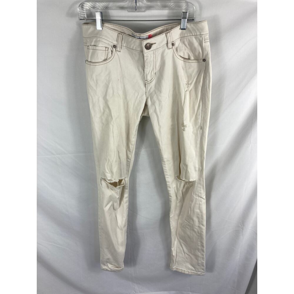 Cabi Slim Boyfriend Distressed Pant Size 8